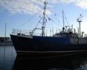 Fishing trawler B25s without licence
