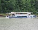 Sr�dl�dowy statek na 130 os�b